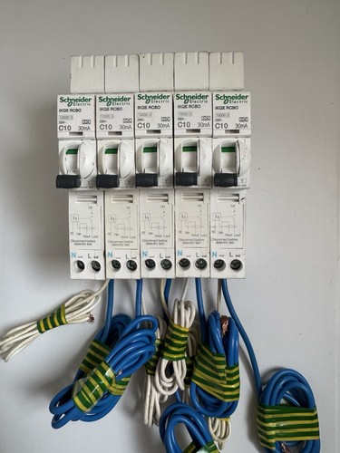 Schneider electric rcbo - rcbo, ikqe