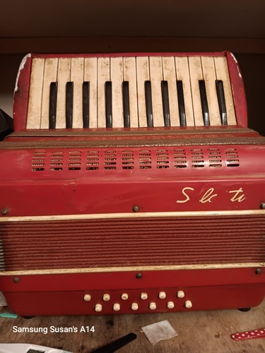 Salanti accordion - salanti,