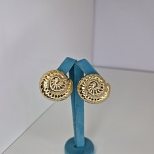 Vintage TAT Clip On Earrings