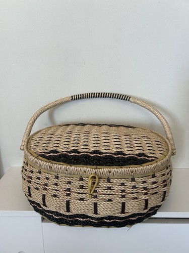Vintage sewing basket - basket, with