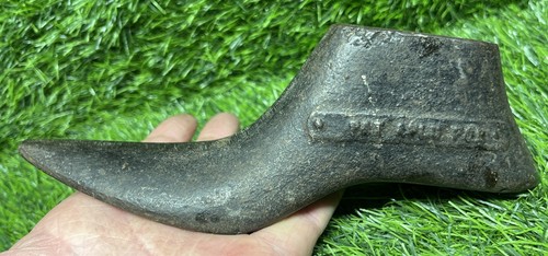 Antique cobblers cast - cobblers, iron