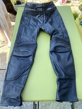 Akito Bodyguard Women’s