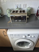 Blue Wayfair Swan 4 Slice