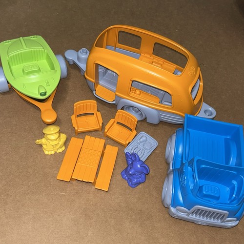 Green toys camper set car - rv,