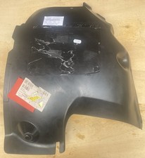 Post left fender cover