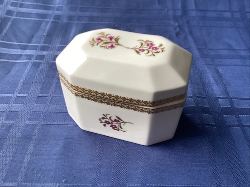 Stunning royal worcester - stunning,
