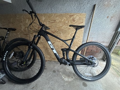 Full suspension mountain bike - suspension,