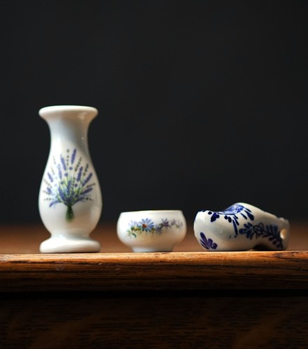 Mixed miniature porcelain lot - mixed,