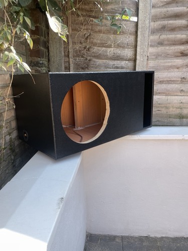 Single car audio - 15”,