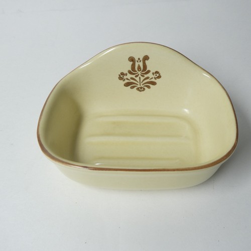 Pfaltzgraff village soap dish - pfaltzgraff,