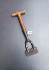 Vintage Hand Hoe T Handle Old Garden Tool ? B260 S