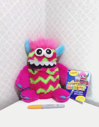 Bnwt pink green worry - pink, monster