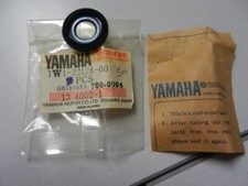 NOS Yamaha Thrust Cover 1981