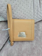 BRAND NEW STEVE MADDEN VEGAN FRIENDLY WRISTLET ZIPAROUND PURSE IN TAN