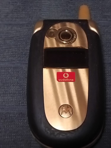 Vintage mobile motorola flip - mobile,