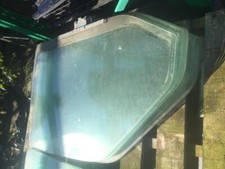 VW T4 TRANSPORTER 1994 PASSENGER SIDE, LEFT FRONT DOOR DROP GLASS WINDOW
