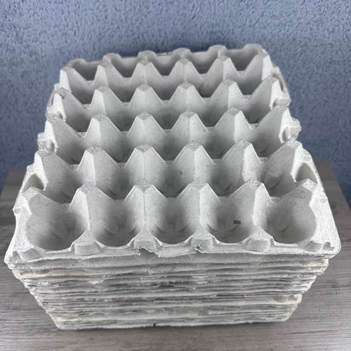 Stack gray cardboard egg - 20,