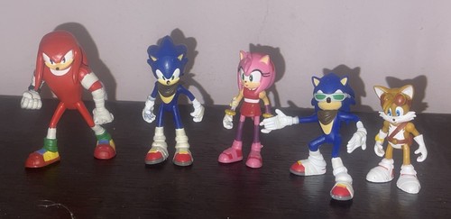 Tomy sonic boom figure bundle - ,
