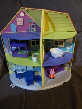Peppa Pig Peppas Family Home