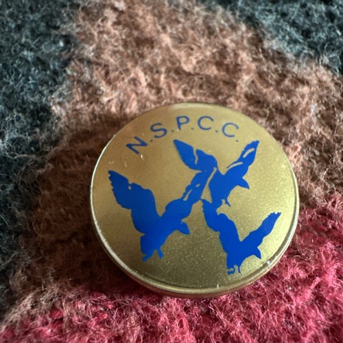 Vintage pin badge - vintage, nspcc