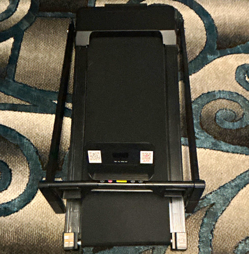 Treadmill barely use - , new