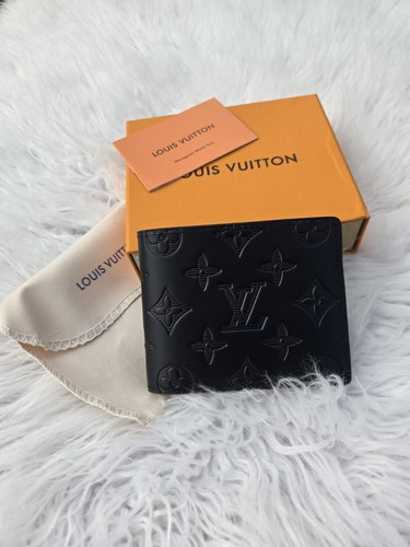 Louis vuitton monogram - louis,