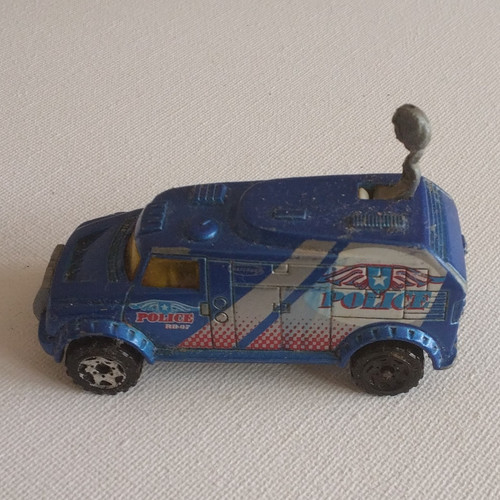 Matchbox robot truck police - matchbox,