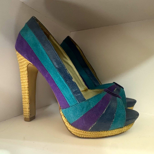 Love label women suede - love,