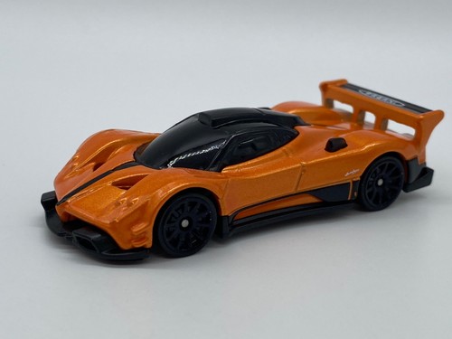 Hot wheels pagani - pagani, r