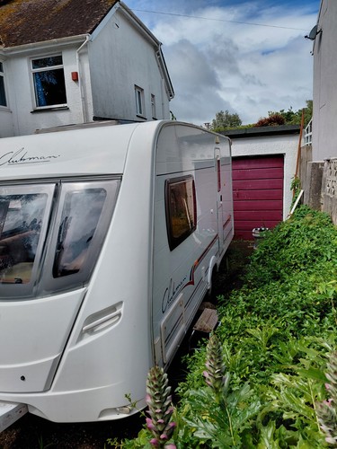 Lunar clubman 475 - 2, berth