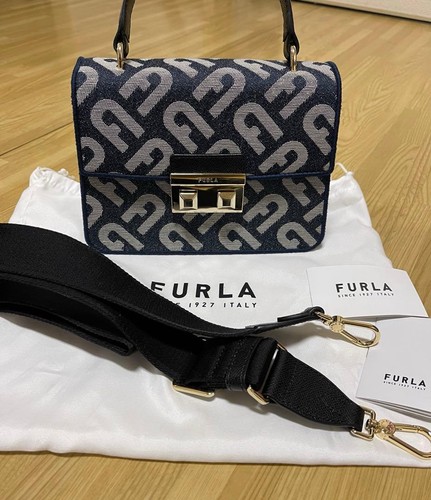 Furla shoulder - furla,