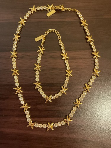 Stunning gold plated necklace - plated,