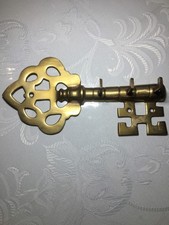 Brass key shaped key holder four keys