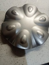 1 X  RENAULT ALLOY WHEEL CENTRE HUB CAP METAL 7700834845 SCENIC