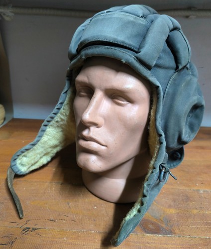 Tanker tankman tank - tanker, helmet