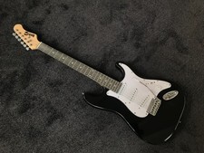 Rock Jam 6 String Strat Style