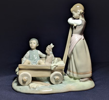 LLADRO - "THE WHEELBARROW"