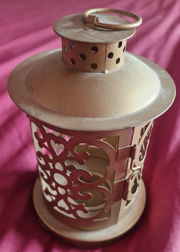 Gold coloured lantern - , /