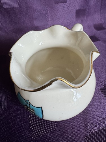 Goss crested china - w.h,