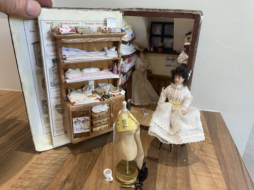 Vintage book nook diorama - nook,