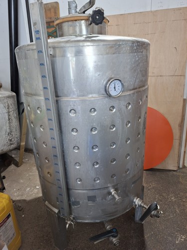 Beer brewing condtioning tank - beer,
