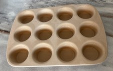 Pampered Chef Muffin Pan 401