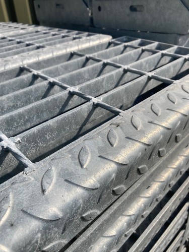 Steel mesh stair - steel,