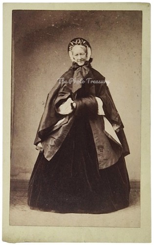 Cdv chester smiling old lady - cdv,