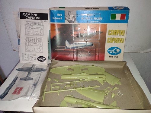 Delta model airplane - -, 1/72
