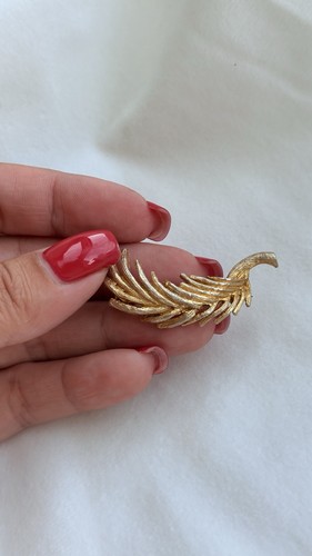Vintage hollywood gold tone - vintage,