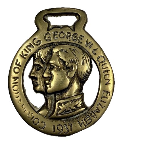 Horse medallion coronation - medallion,