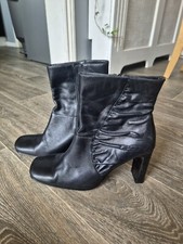 Barratts square toe black zip