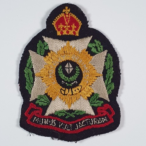 Ww1 ww2 cloth cap badge - ww1,