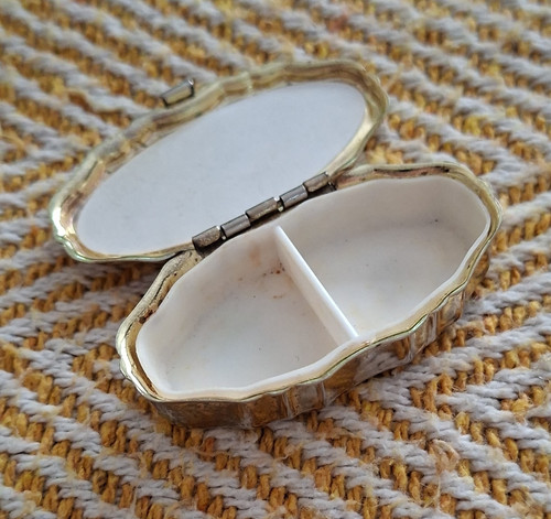 Small white enamel metal oval - enamel,
